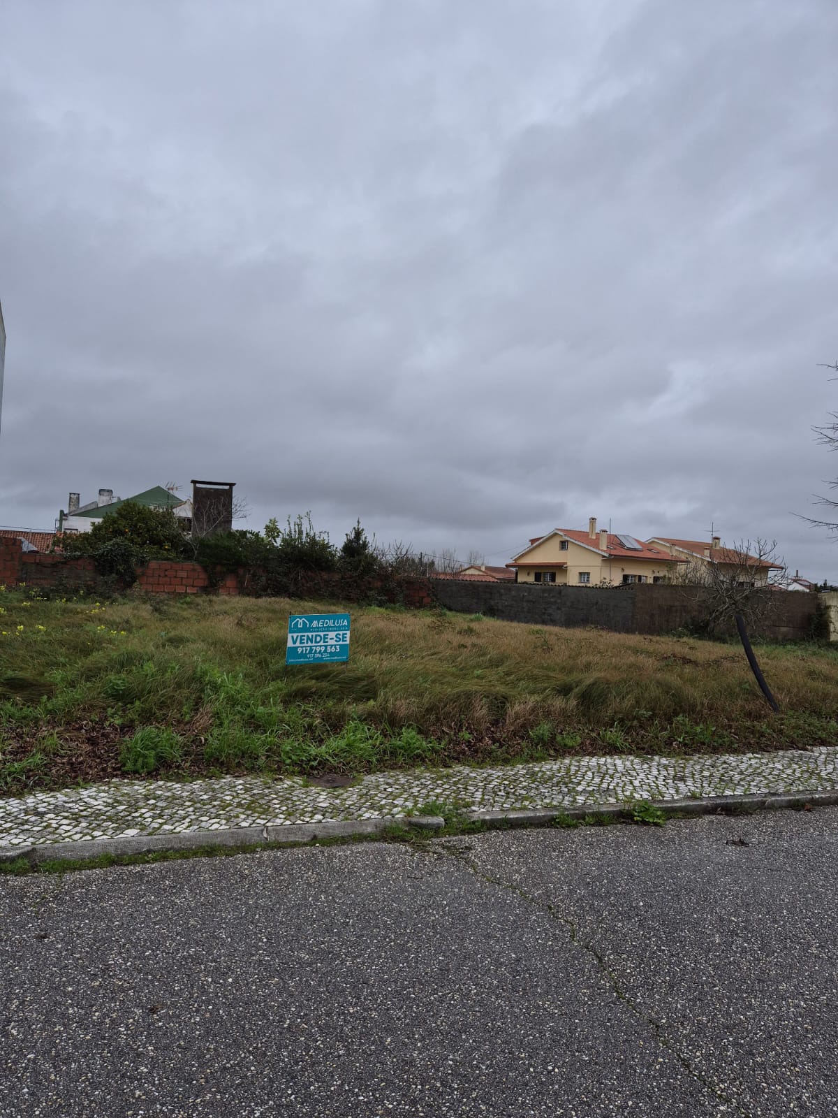 Lote terreno Urbano, Portela, M.Grande a 2 minutos do centro da cidade.